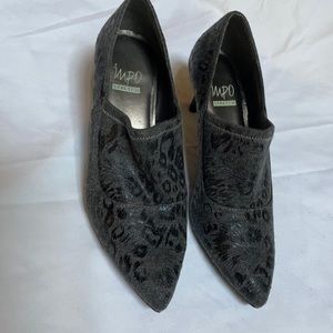 Impo Stretch grey black leopard heels. Size 6.5